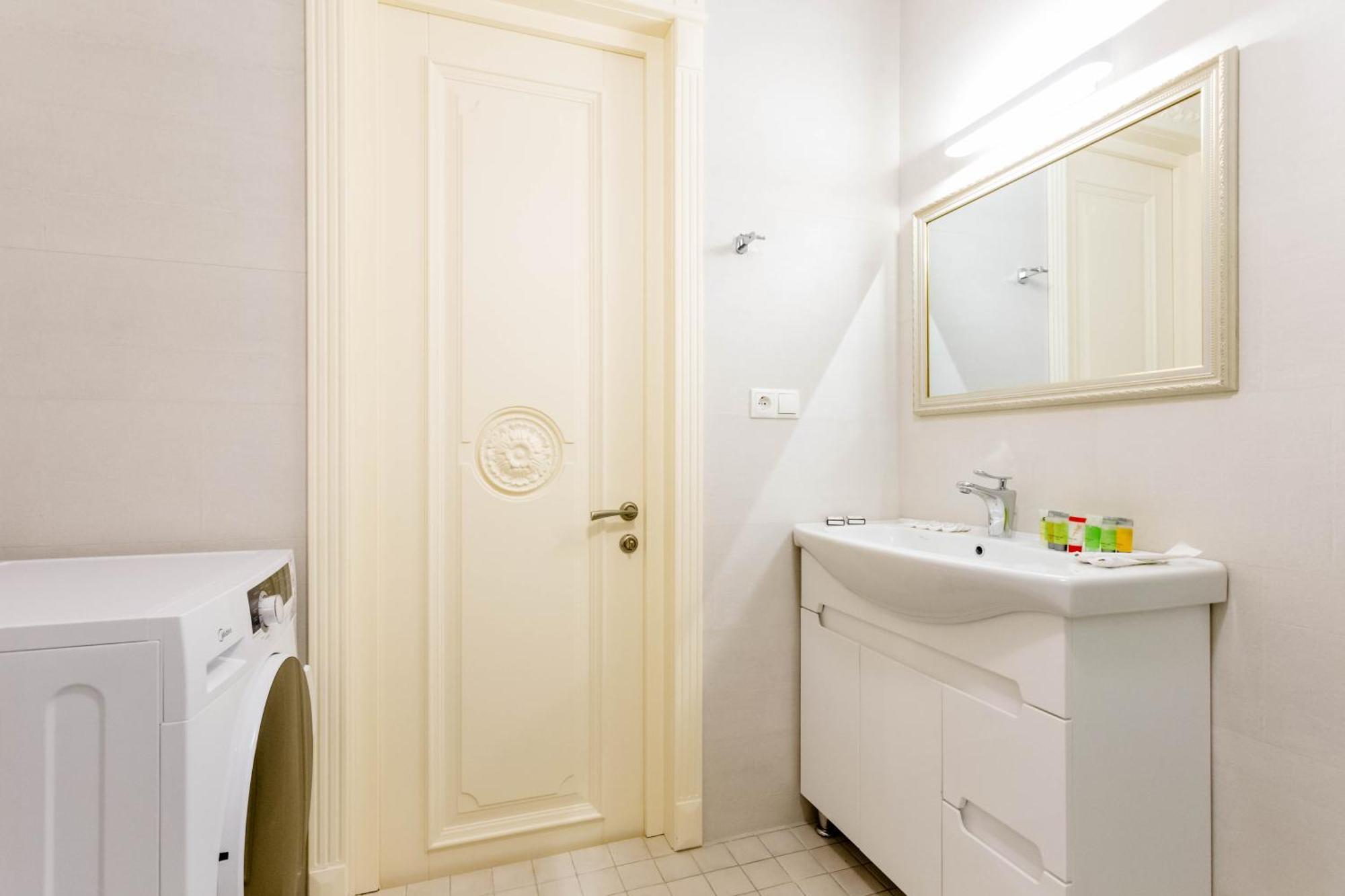 טביליסי Central Comfort Place L מראה חיצוני תמונה
